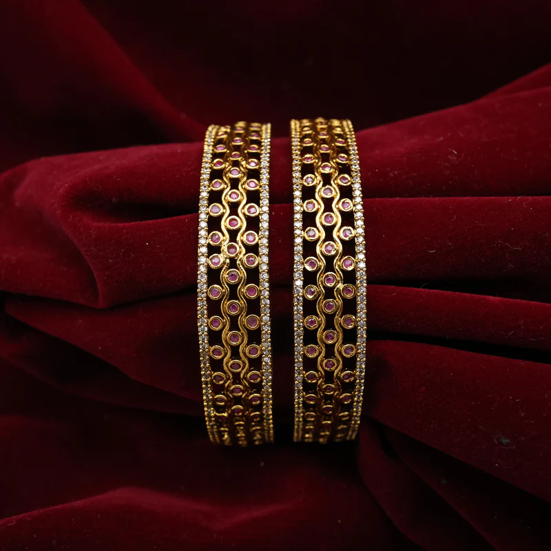 AD Waves Thick Bridal Border Bangles